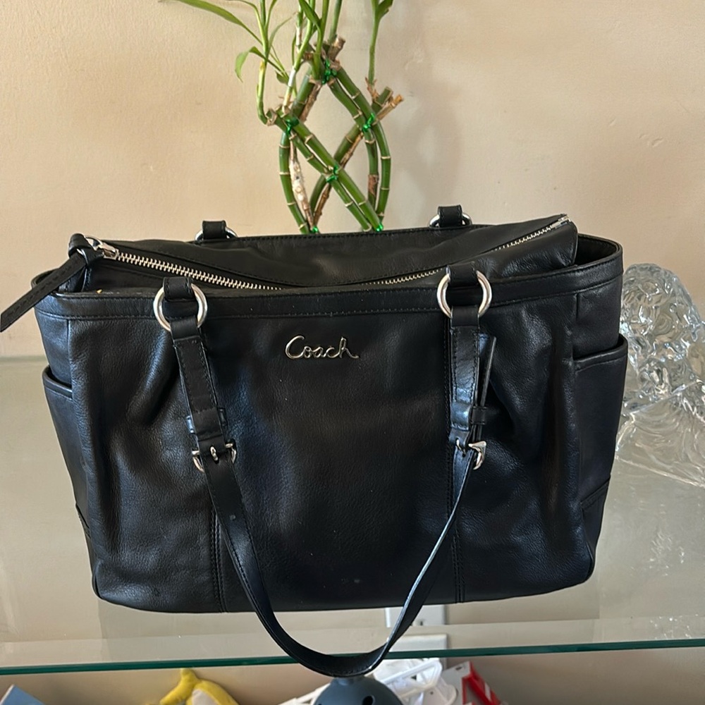 Coach shoulder hand bag